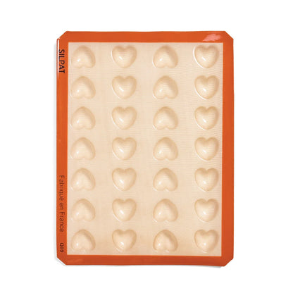 Bite-Sized Silicone Heart Pan